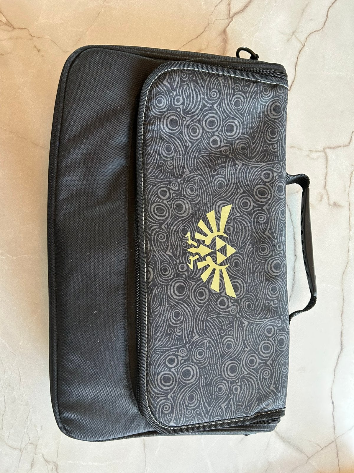 Zelda Nintendo Switch draagtas, Enlèvement ou Envoi, 1 joueur, À partir de 7 ans, Comme neuf
