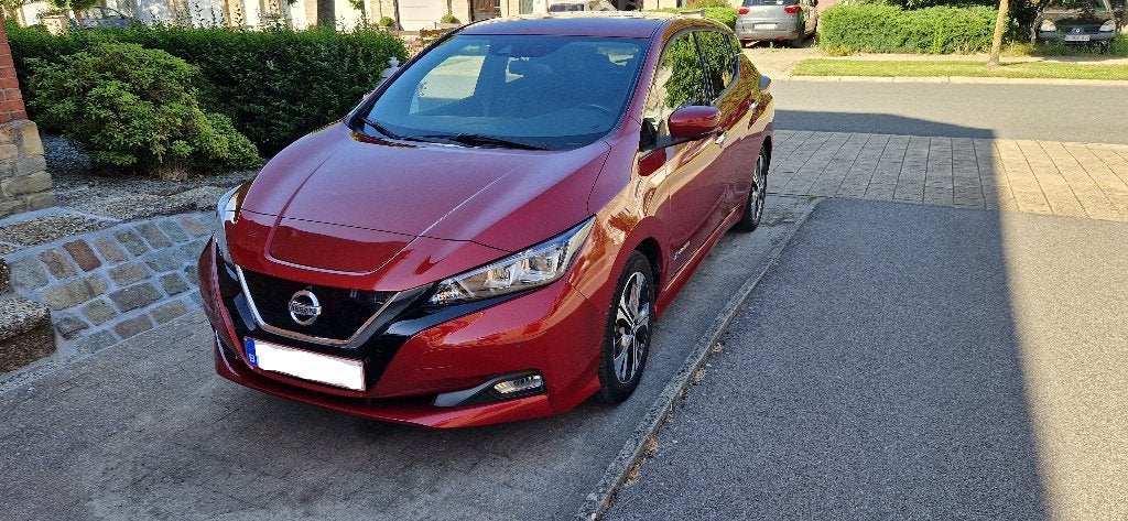 Nissan Leaf 40 kWh Tekna – 2018 – 76.997 km, Auto's, 4 deurs, Sound system, Leder, Elektrisch