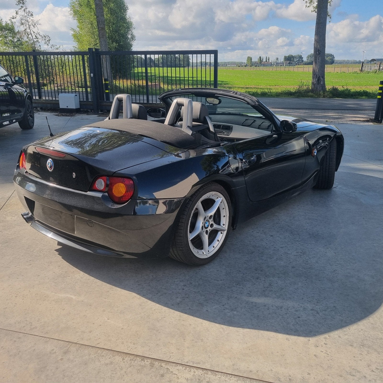 BMW Z4 2.2 essece 2004 tres propre, Auto's, Bedrijf, Z4, Te koop, Benzine