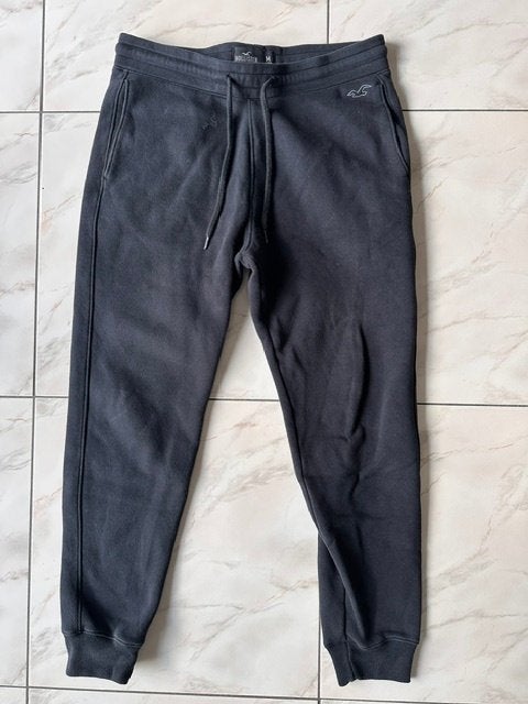 Trainingsbroek Hollister maat M (yv013), Maat 48/50 (M), Zwart, Ophalen of Verzenden, Gedragen