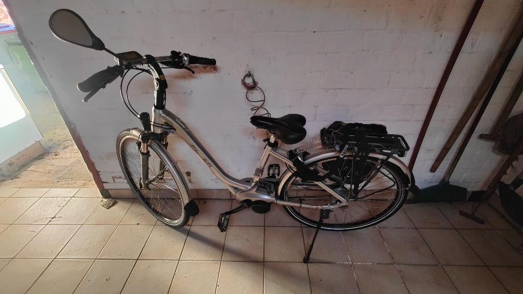 elektrische fiets, Fietsen en Brommers, Elektrische fietsen, Gebruikt, Minder dan 47 cm, 30 tot 50 km per accu, Ophalen