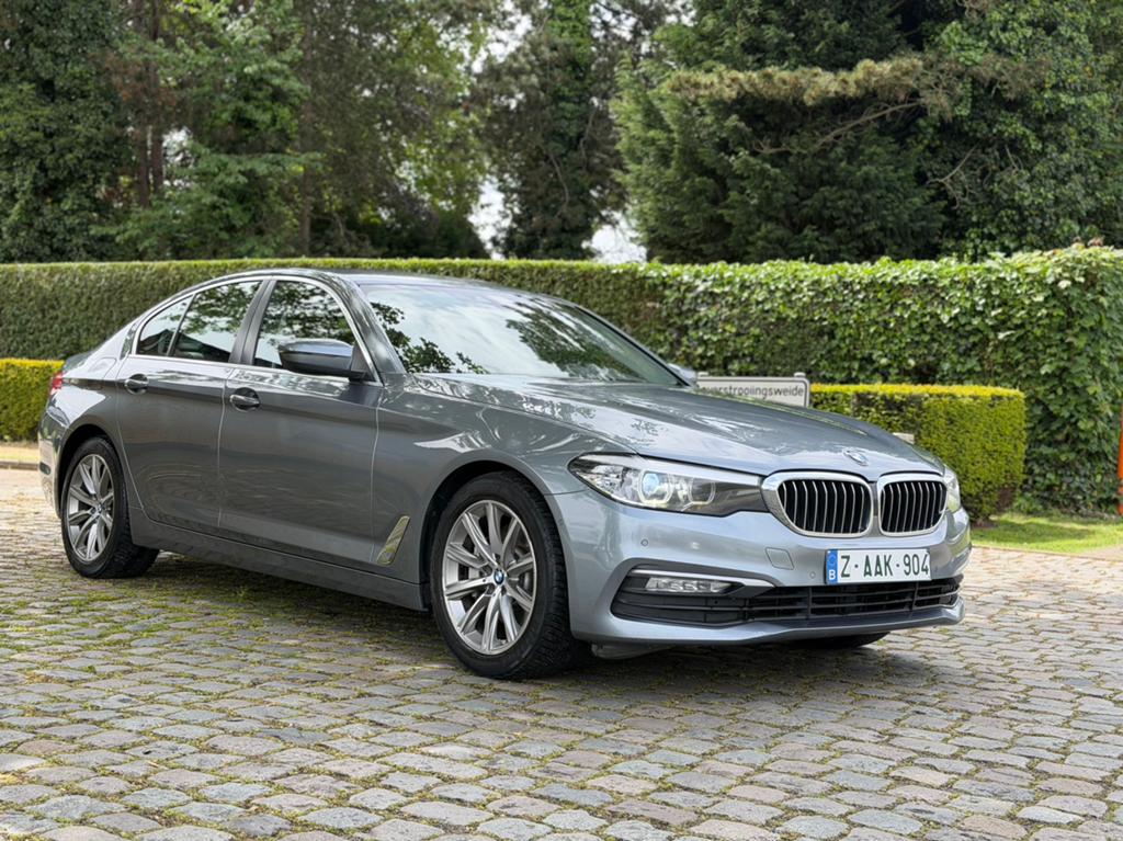 Bmw 530d 275.000km 2017 euro6b tres bon etat, Autos, Cuir, Argent ou Gris, Entreprise, Noir