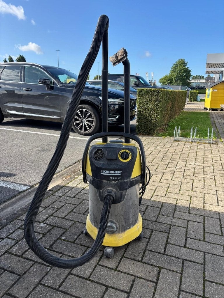 Kärcher WD 5.600 MP, Ophalen, Gebruikt, Kärcher, 1600 tot 2000 watt