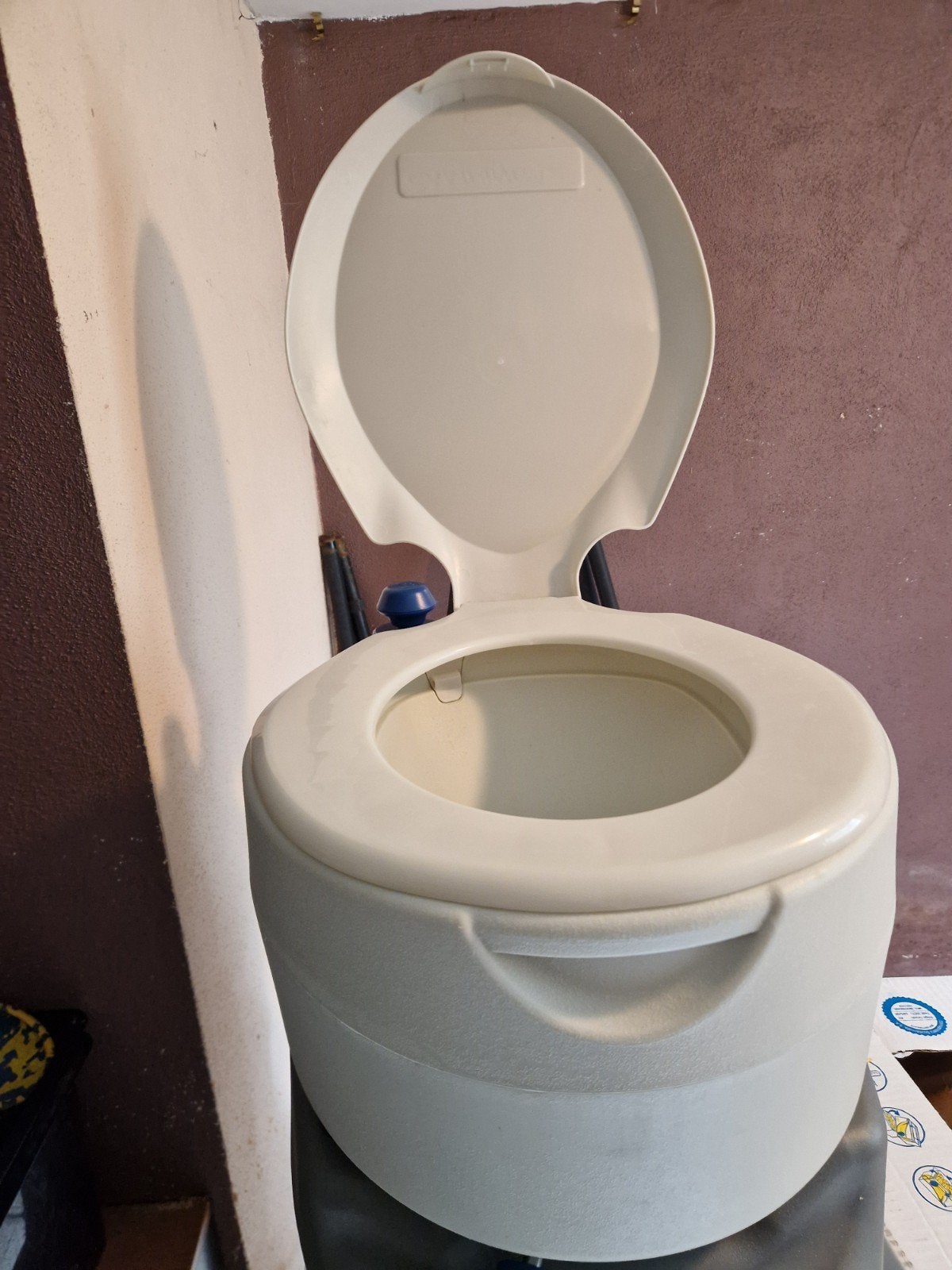 Camping toilet verhoogde zit, groter reservoir, Doe-het-zelf en Bouw, Sanitair, Ophalen of Verzenden, Toilet