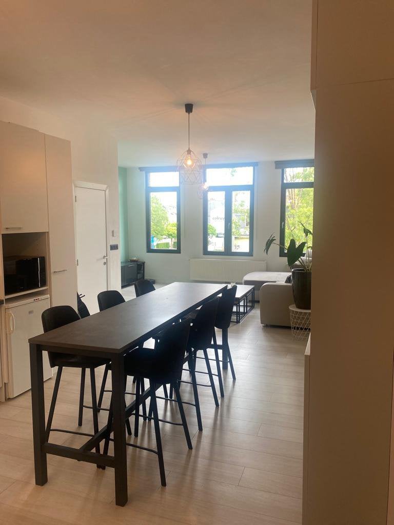 Hoge tafel met 6 barkrukken, Huis en Inrichting, Ophalen, Zo goed als nieuw