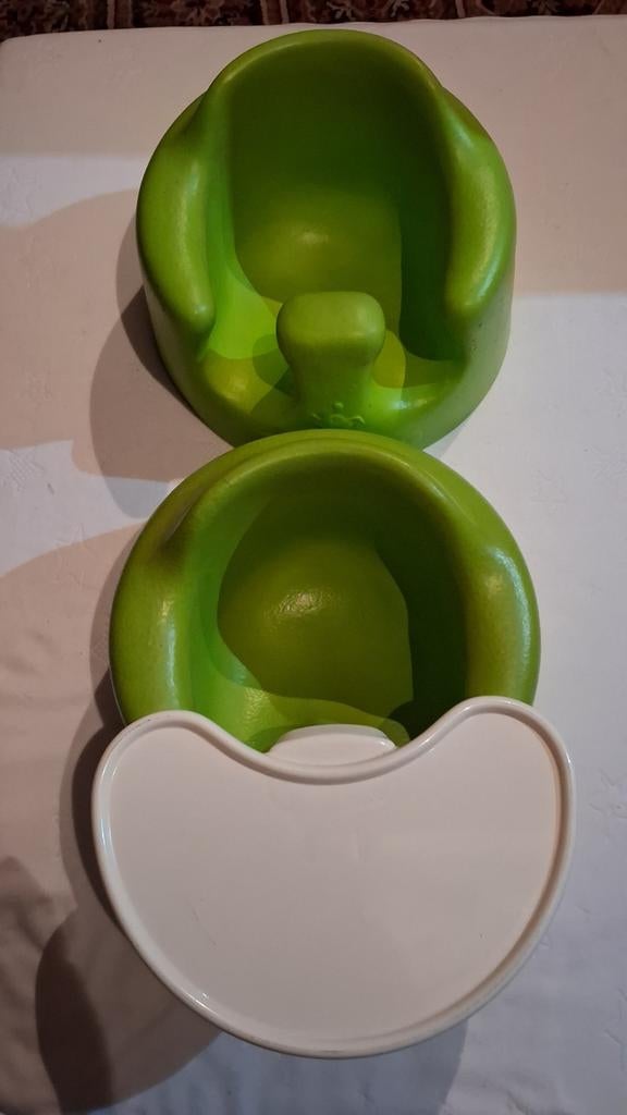 Bumbo zitje met tafeltje en 1 zonder tafeltje, Kinderen en Baby's, Kinderstoelen, Ophalen of Verzenden, Gebruikt, Overige typen