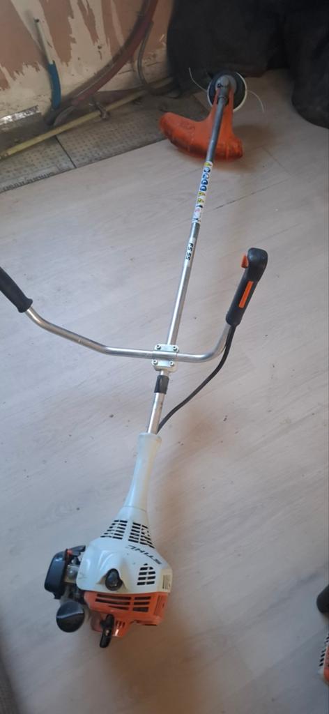 Coupe bordure sthil fs 55 tjrs entretenu, Enlèvement