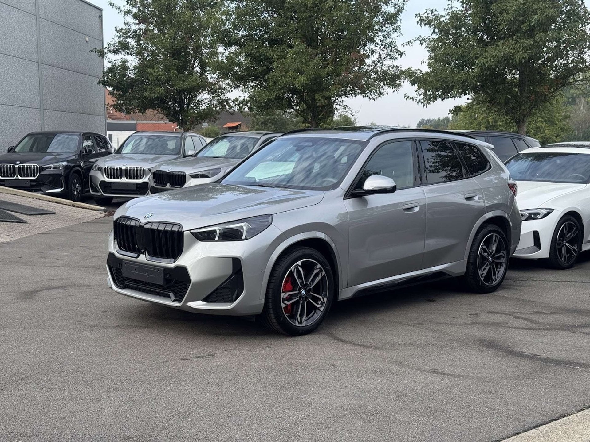 BMW X1 sDrive18i M Sport Pro / DRIV PROF / PANO / HUD / 360C, Argent ou Gris, Achat, Euro 6, https://public.car-pass.be/vhr/0502b6be-b6a3-4a91-bef0-be8863686907