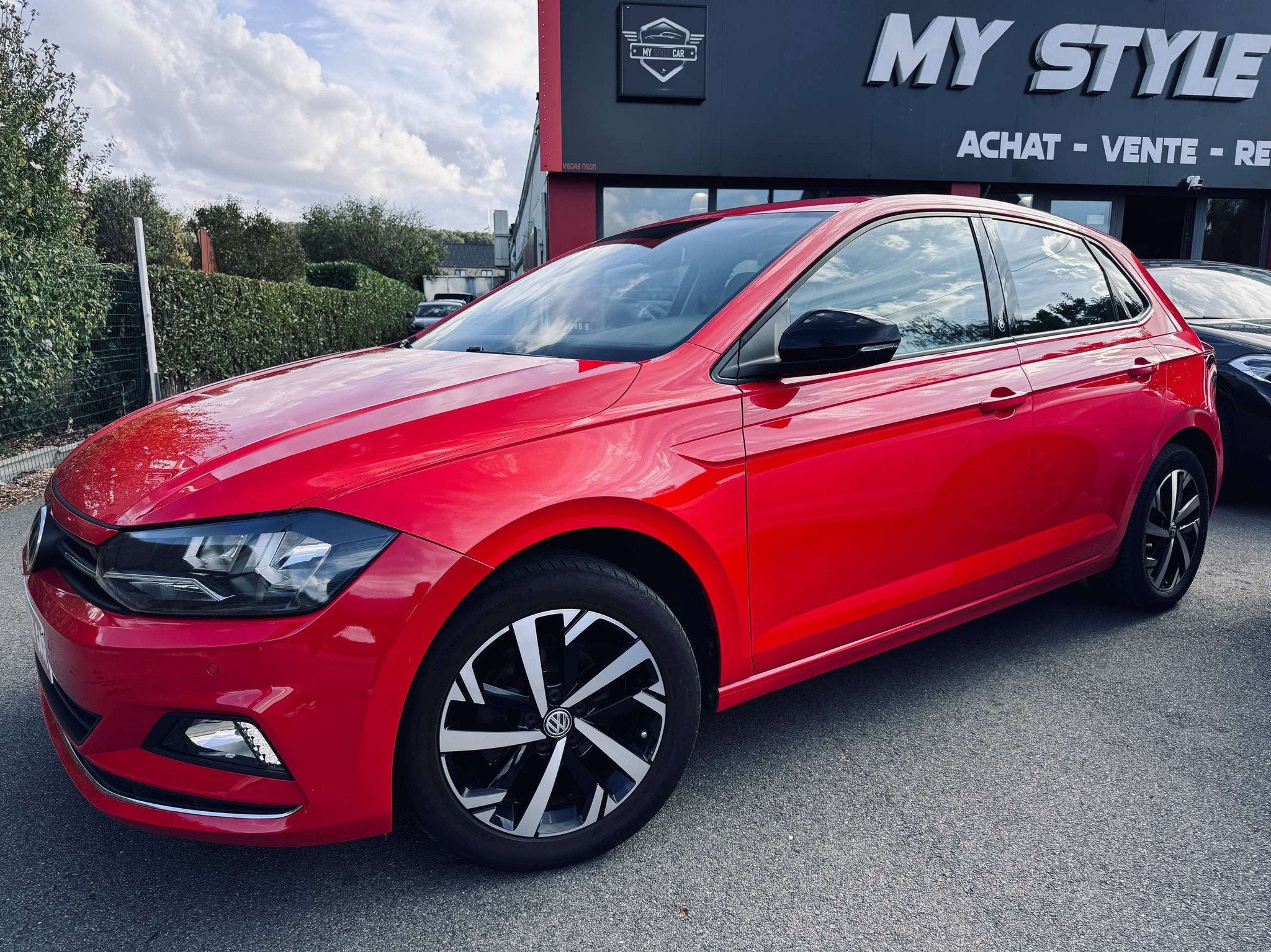 Volkswagen Polo Polo 1.0i BeatsAudio, Clim, Carplay, Garanti, Rouge, Achat, Euro 6, Entreprise