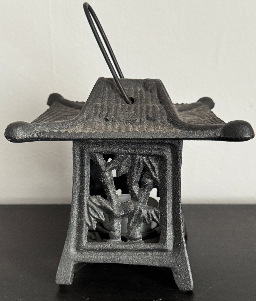 Ancienne Lanterne Pagode Japonaise, Antiquités & Art, Japon, 17 cm, Métal, Autres types