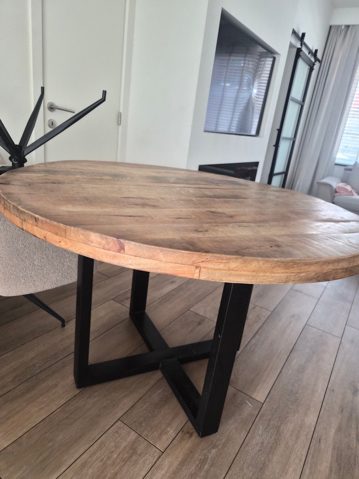 Mango Houten eettafel, Ophalen