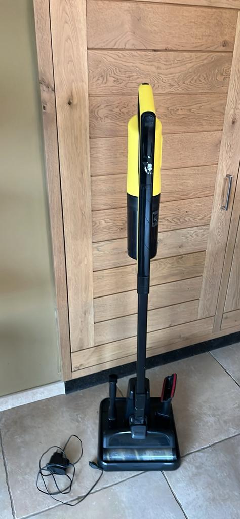 Aspirateur balai karcher, Electroménager, Enlèvement, Utilisé, Réservoir