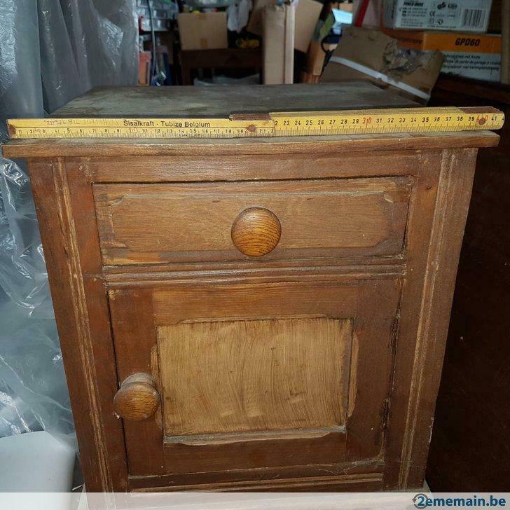 Antiquite meuble table de nuit haute