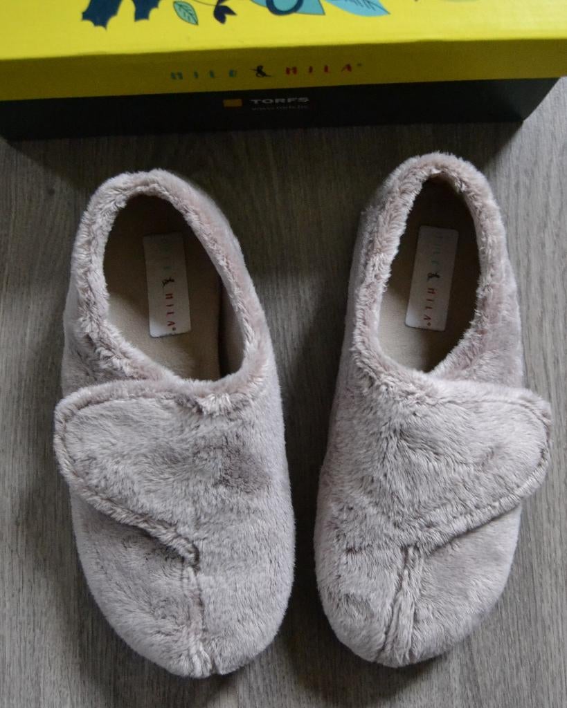 Pantoffels maat 36, Milo & Mila, Enlèvement ou Envoi, Utilisé, Chaussures