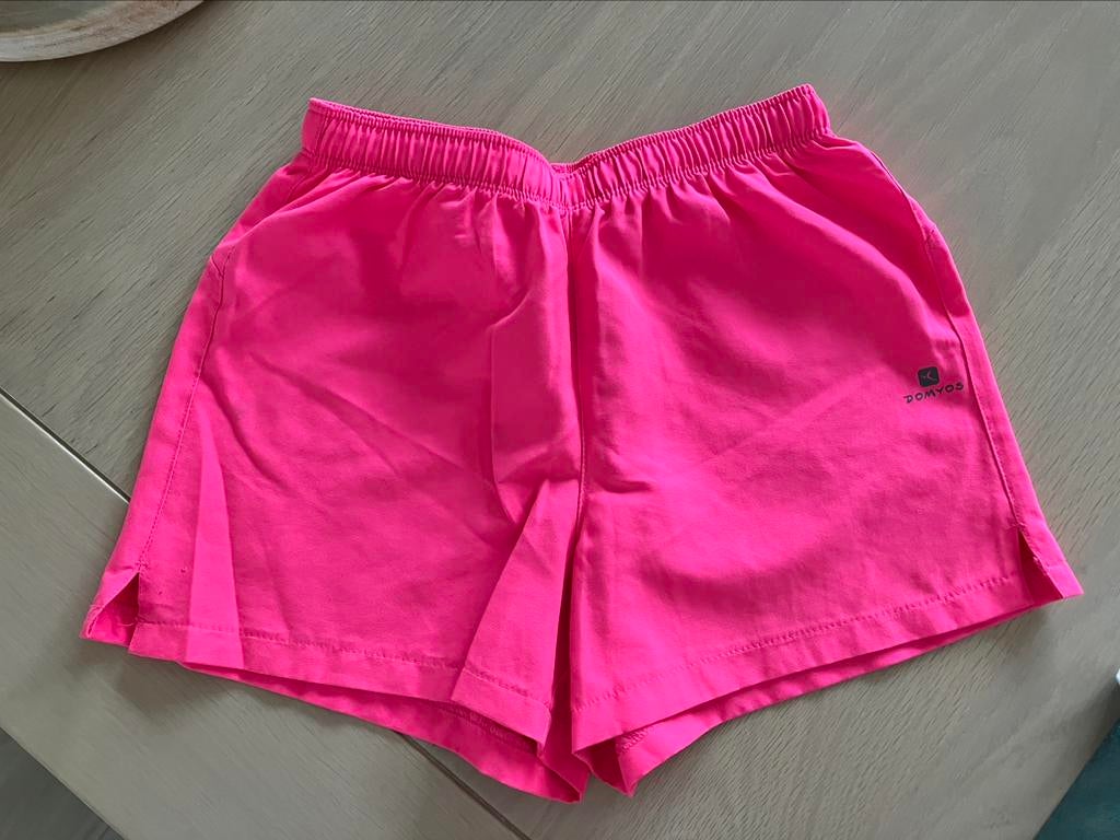Fluoroze short - maat 152 (12 jaar), Kinderen en Baby's, Kinderkleding | Maat 152, Ophalen, Gebruikt, Decathlon, Meisje
