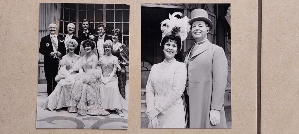 2  persfoto's operette De Graaf van Luxemburg, Envoi, Photo