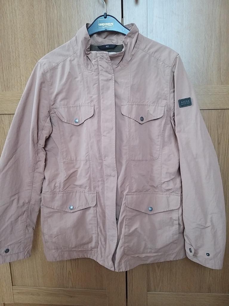 Bruine jas Aigle 42, Kleding | Dames, Jassen | Zomer, Gedragen, Maat 42/44 (L), Bruin, Ophalen of Verzenden