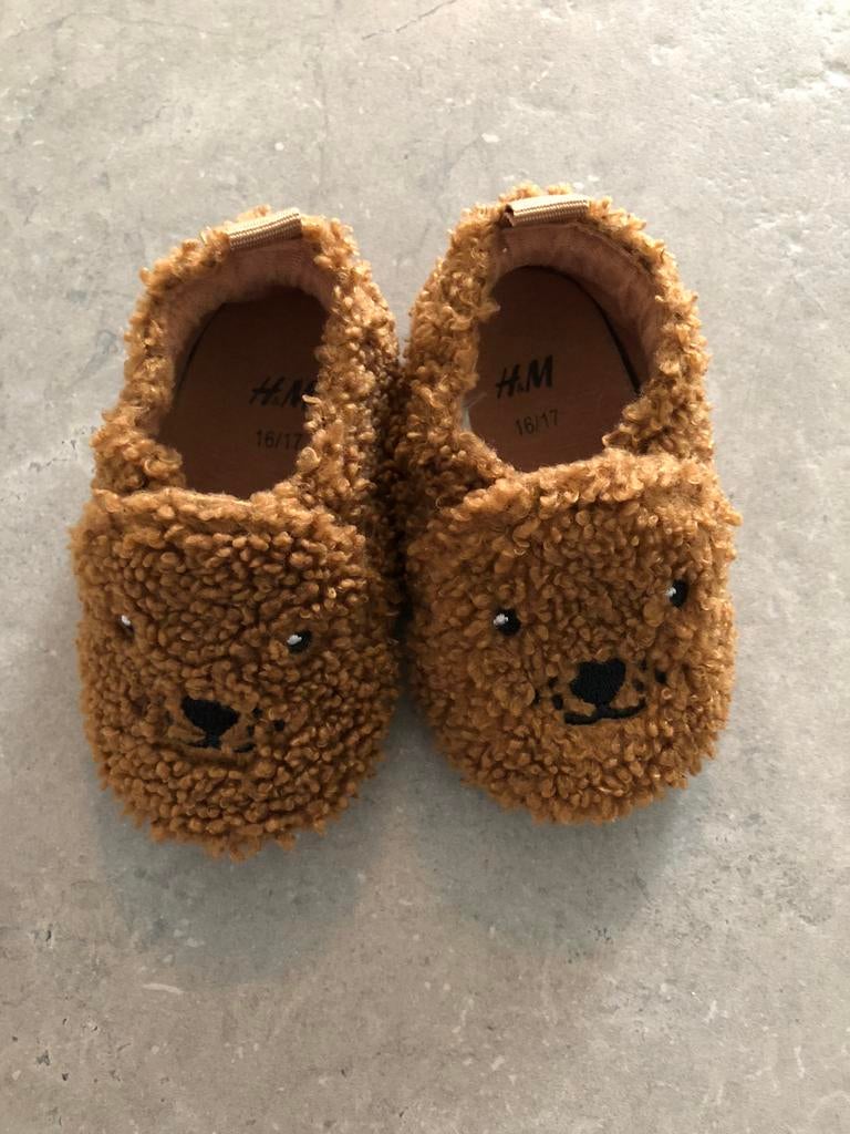 Teddy babyslofjes H&M maat 16/17, Kinderen en Baby's, Babykleding | Schoentjes en Sokjes, Slofjes, Jongetje of Meisje, H&M, Ophalen of Verzenden