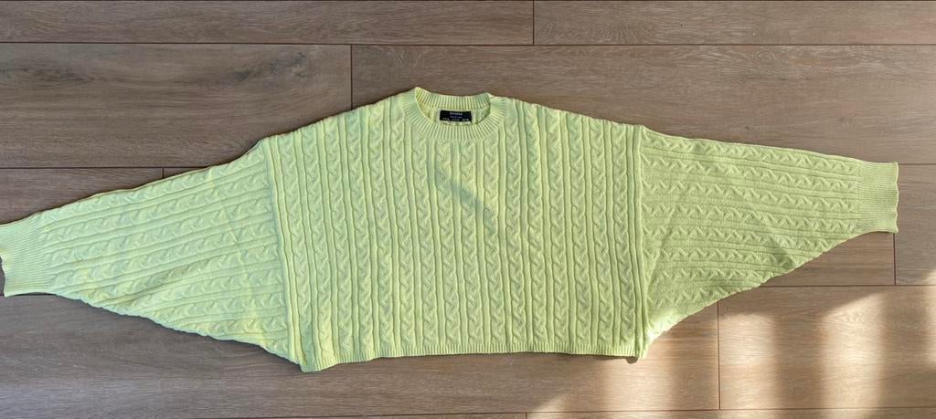 Oversized Citroen groene Trui Bershka Maat M, Maat 38/40 (M), Zo goed als nieuw, Groen, Bershka