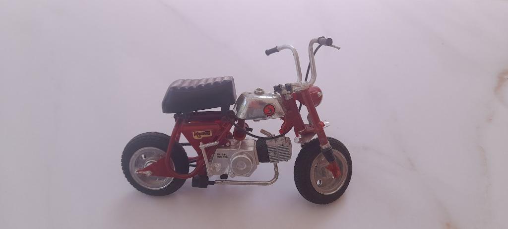 Ebbro miniatuur honda z50A, Overige merken, Gebruikt, Ophalen of Verzenden, Groter dan 1:32