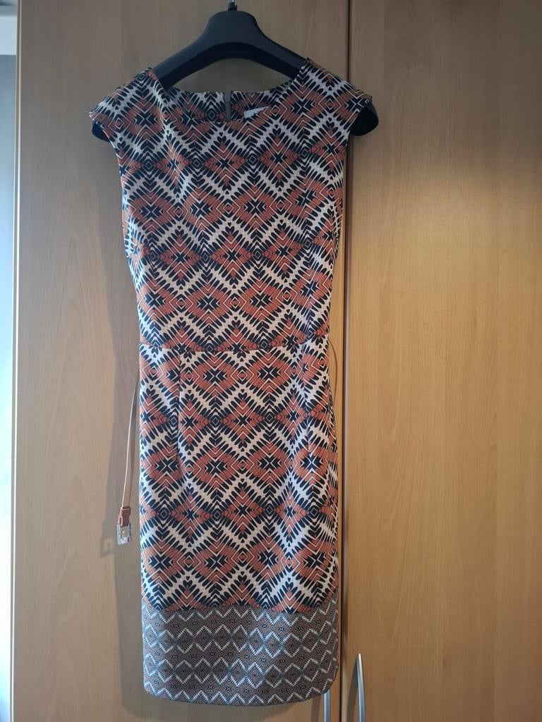 Kleedje, Ophalen, Maat 36 (S)