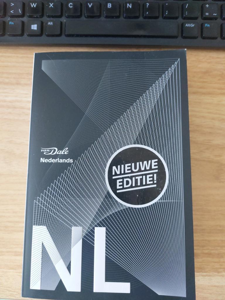 Dictionnaire néerlandais, Enlèvement ou Envoi, Comme neuf, Van Dale, Néerlandais