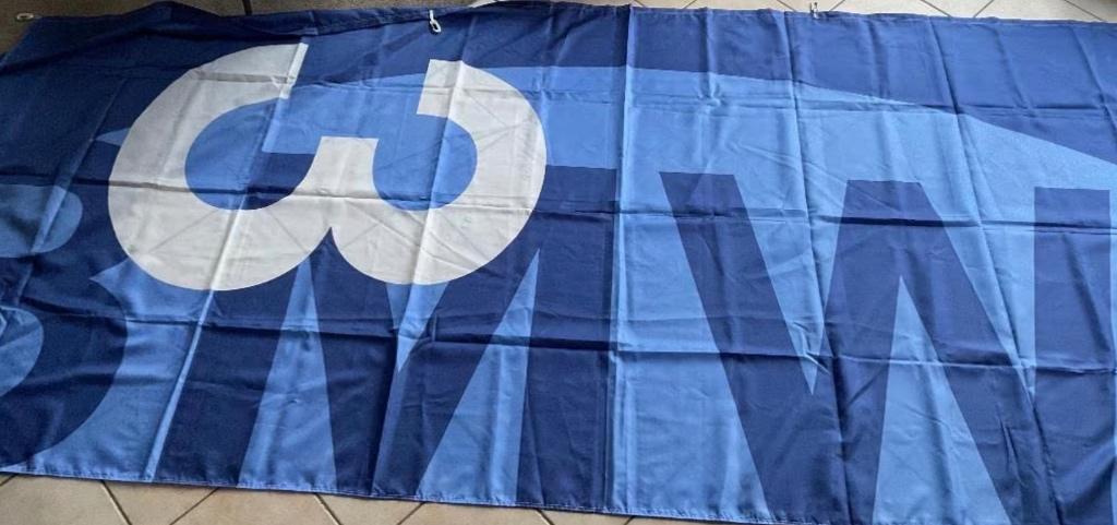 BMW VINTAGE Flag serie 3 - OEM - Gloednieuw dealer, Auto's, BMW, Overige brandstoffen, Particulier, 3 Reeks, Te koop