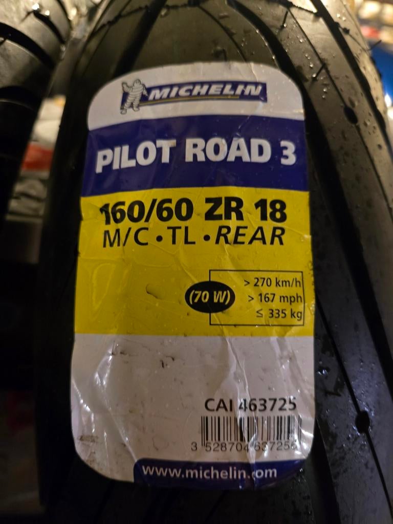 Michelin
PILOT ROAD 3 160/60 ZR 18 M/C TL REAR, Ophalen