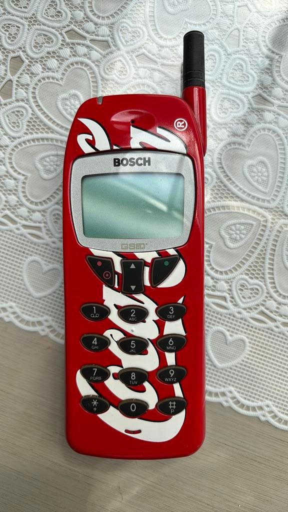 Bosch com 608 Coca Cola, Enlèvement, Utilisé, Classique ou Candybar, Sans simlock