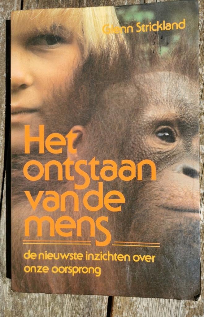 Het ontstaan van de mens - Glenn Strickland, Gelezen, Ophalen of Verzenden, Glenn Strickland, Natuurwetenschap