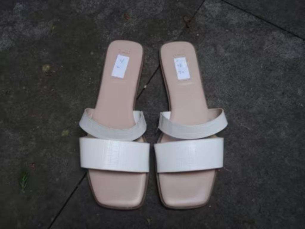 Gratis verzenden nieuwe luxe leren zomer slippers mt 40, Slippers, Overige kleuren, Verzenden, Nieuw