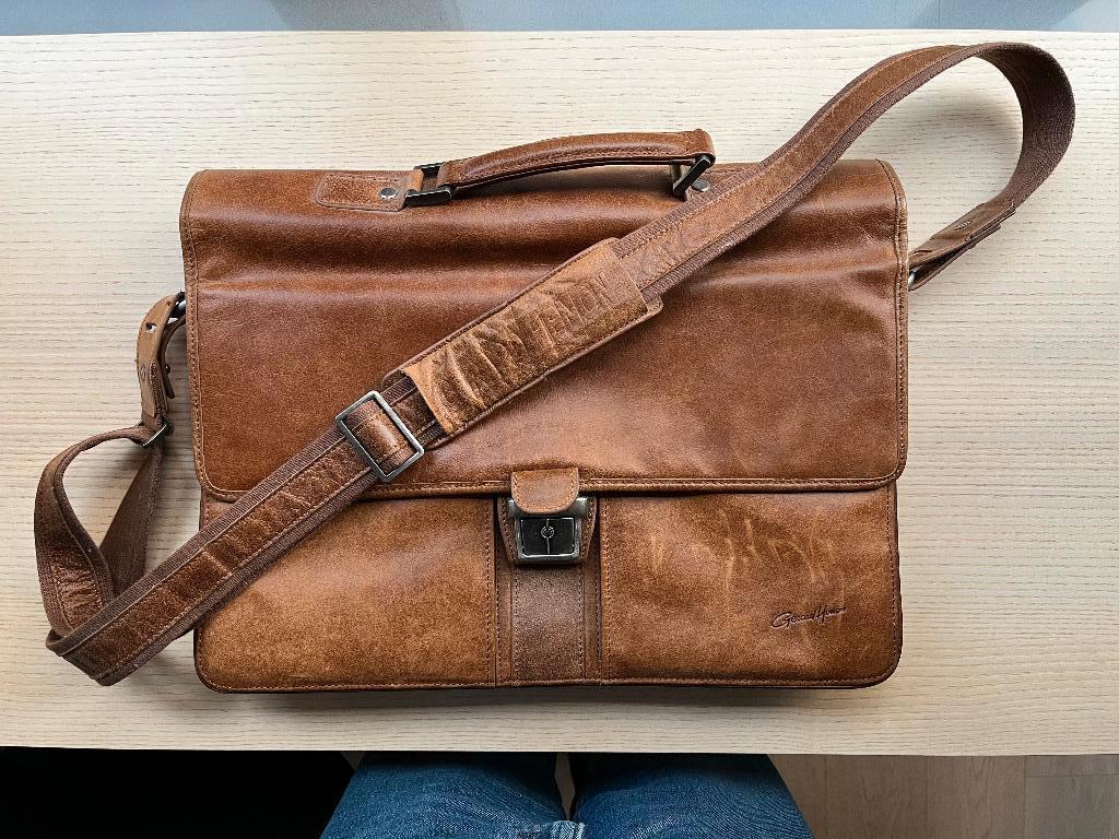 Bruine aktetas van Gérard Henon, Handtassen en Accessoires, Bruin, Zo goed als nieuw, Leer, Ophalen