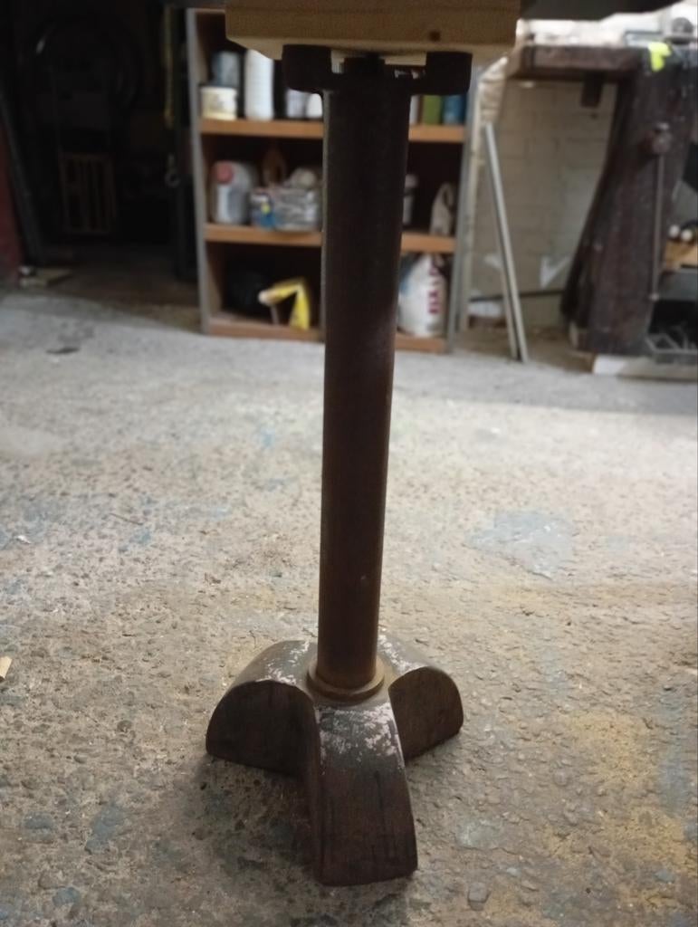 Table de patio avec pieds en fonte, Enlèvement ou Envoi
