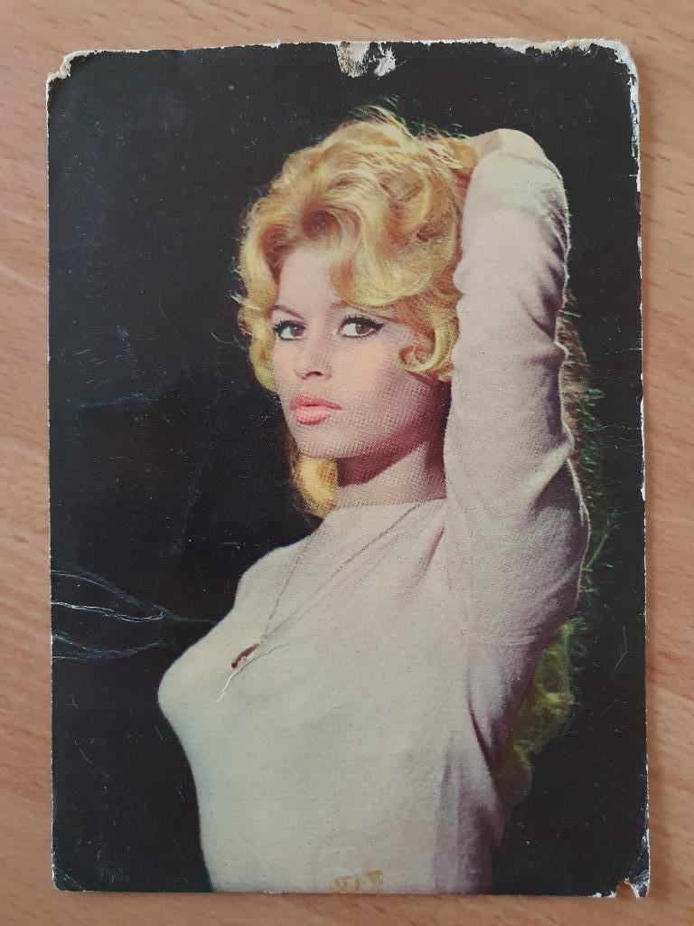 Brigitte BARDOT - postkaart, Verzamelen, Film en Tv, Gebruikt, Film, Foto of Kaart, Ophalen of Verzenden