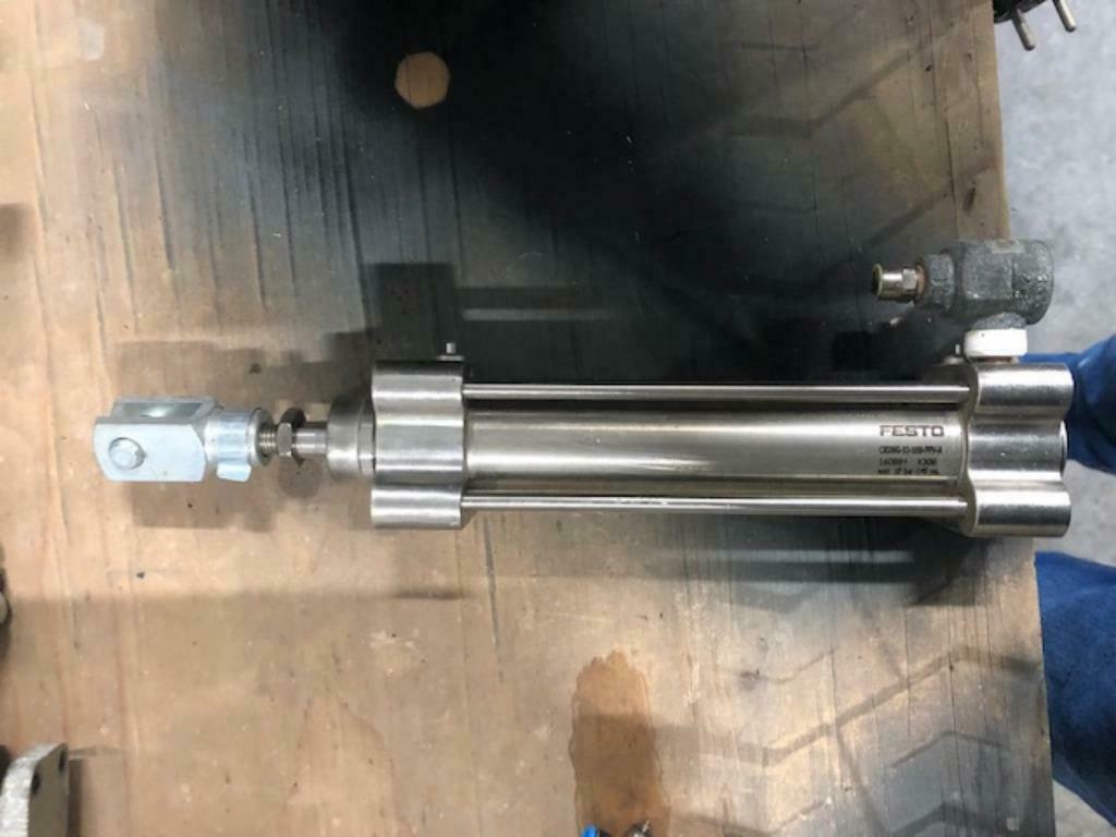 FESTO - Matériel pneumatique, Enlèvement ou Envoi, Utilisé