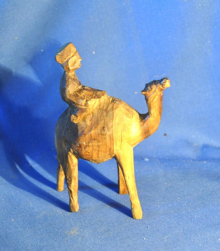 sculpture en bois nomade sur dromadaire, Enlèvement ou Envoi