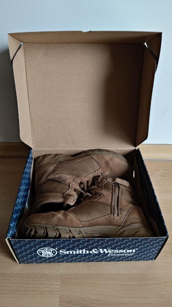 Smith & Wesson Breach 2.0 Mid (6'') - Pointure 42 Large, Chaussures de marche, Brun, Porté, Enlèvement