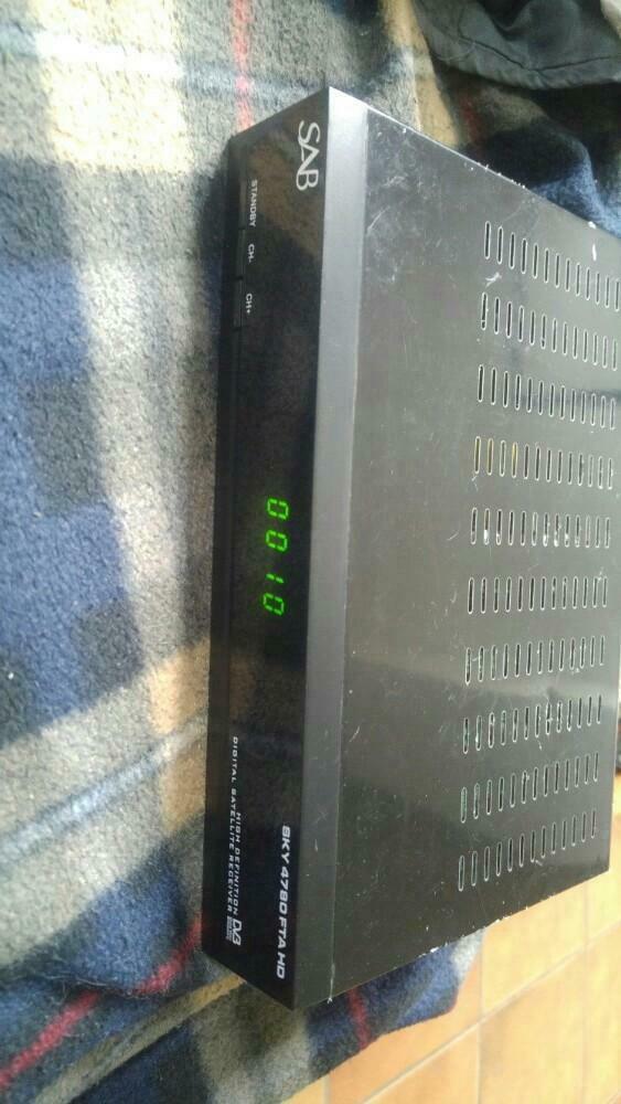 Recepteur Sattelite HD USB PVR SAB SKY 4780 FTA WiFi YouTub, Ophalen of Verzenden, Zo goed als nieuw