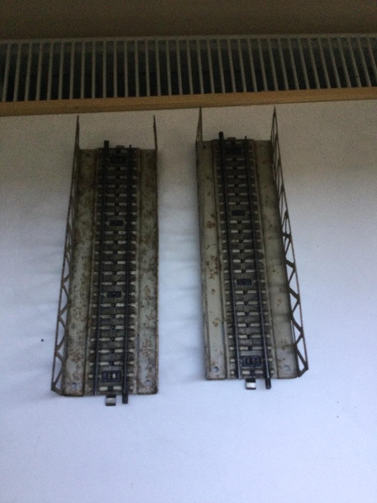Set rails C €1,40/stuk + metalen bruggen, Hobby en Vrije tijd, Modeltreinen | H0, Gebruikt, Rails, Märklin, Ophalen of Verzenden