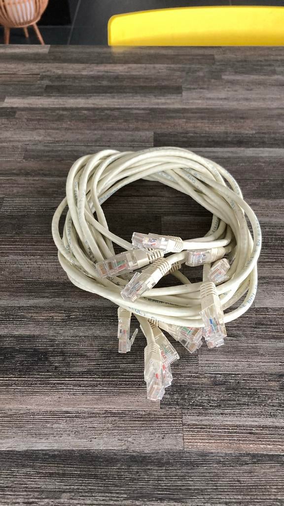 8x Netwerkkabel Patchkabel 1,0m incl gratis verzending, Enlèvement ou Envoi, Utilisé