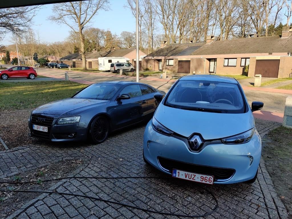 mooie audi a5 (olie pomp moet vervangen worden), Autos, Audi, Particulier, A5, Ordinateur de bord, Verrouillage central, Air conditionné automatique
