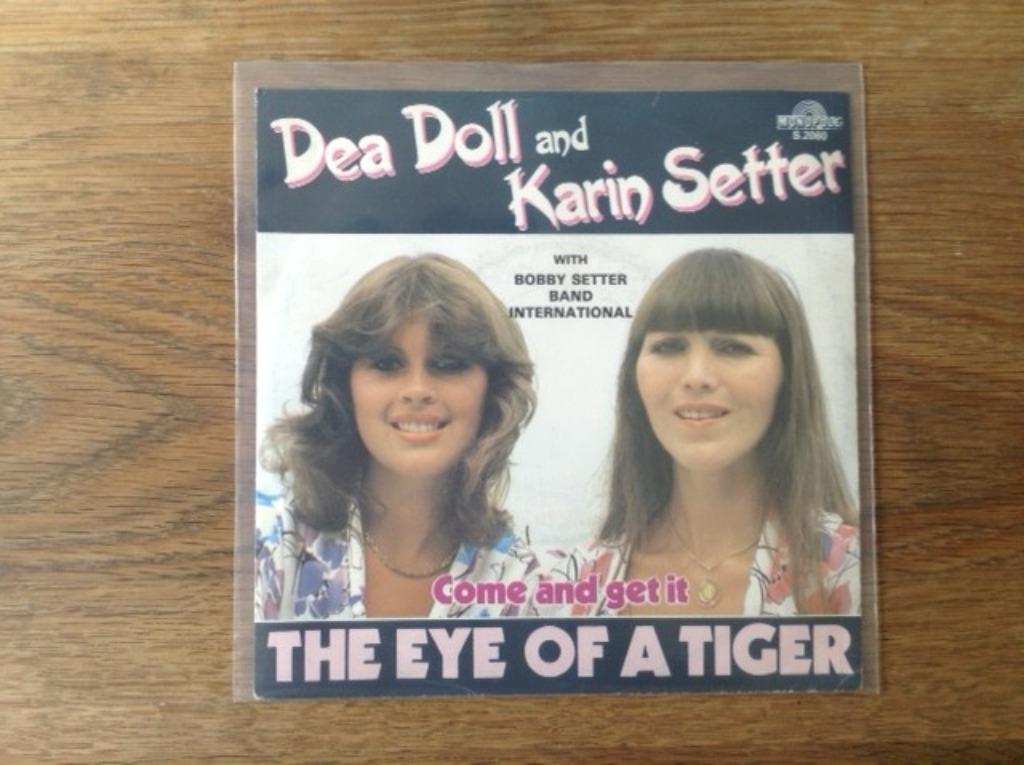single dea doll and karin setter, CD & DVD, Vinyles Singles, Single, R&B et Soul, 7 pouces, Enlèvement ou Envoi