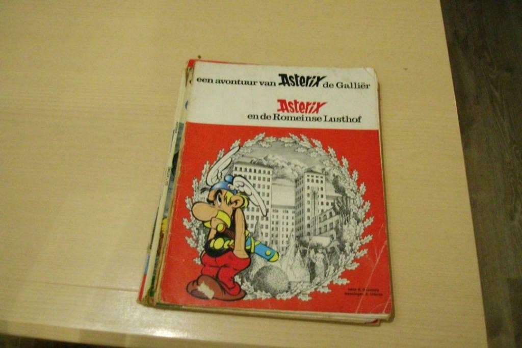 een avontuur van asterix      5 strips apart te verkrijgen, Meerdere stripboeken, Ophalen of Verzenden, Gelezen
