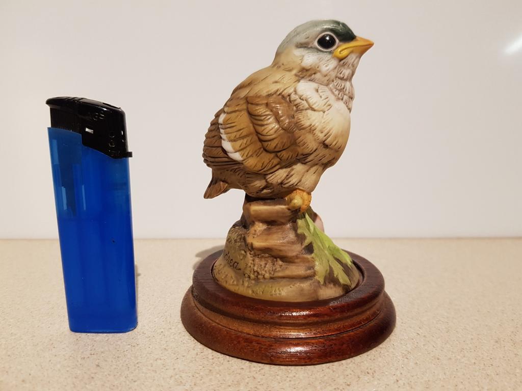 Goudvink 'Gold Finch' vogel porselein biscuit, Verzamelen, Ophalen of Verzenden, Zo goed als nieuw, Dier