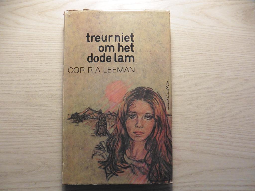 Boek  ‘Treur niet om het dode lam’., Boeken, Ophalen of Verzenden, Gelezen, België