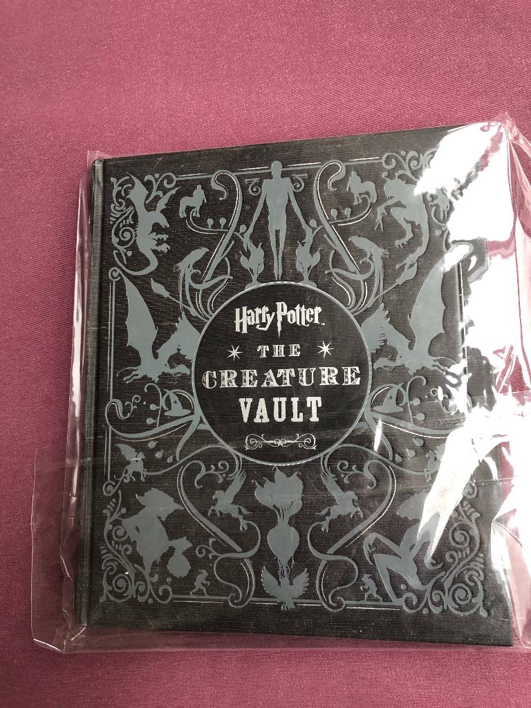 Harry Potter - The creatures vault, Verzamelen, Harry Potter, Nieuw, Boek of Poster, Ophalen of Verzenden