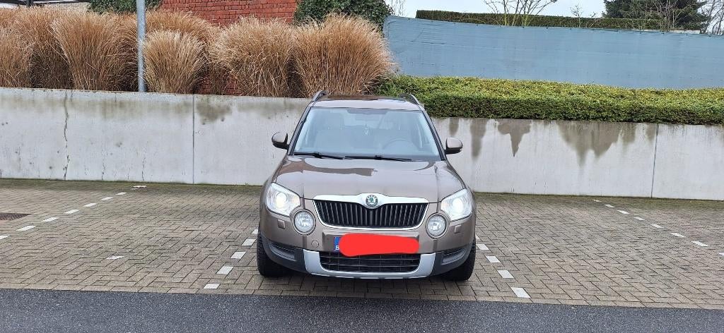 Skoda Yeti Yeti 1.4 TSI Elegance 2011 - Euro 5, Auto's, Voorwielaandrijving, Euro 5, Bruin, Parkeersensor