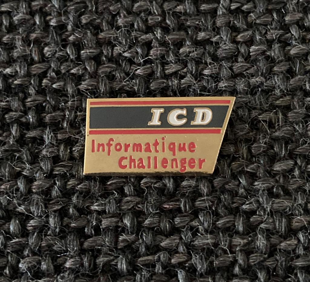 PIN - ICD - INFORMATIQUE CHALLENGER, Envoi, Utilisé, Autres sujets/thèmes, Insigne ou Pin's