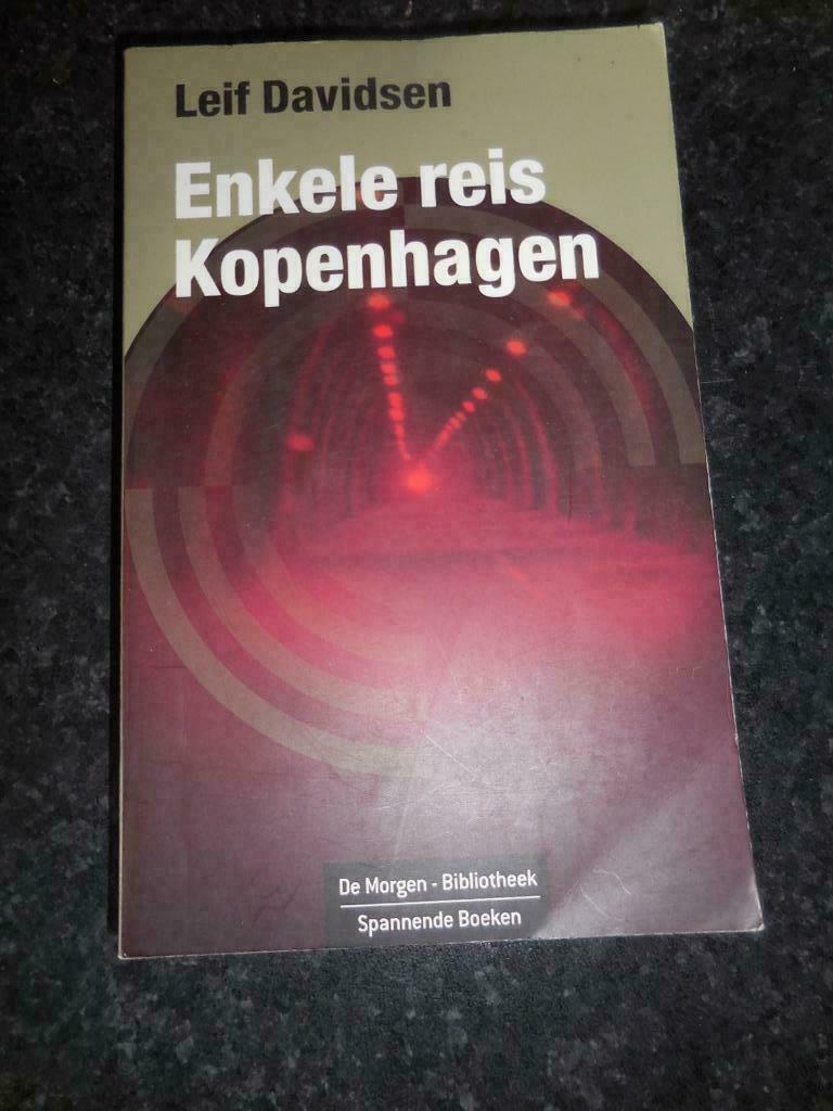 [1220]boek enkele reis Kopenhagen Leif Davidsen, Ophalen of Verzenden, Zo goed als nieuw