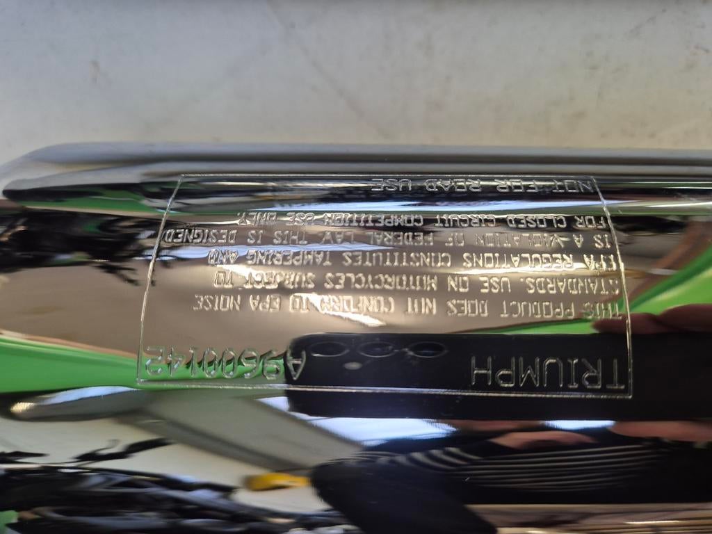 Silencieux d'échappement Triumph Thruxton d'origine, Motos, Enlèvement ou Envoi